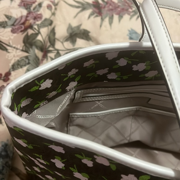 Michael Kors shoulder bag - Picture 9 of 13